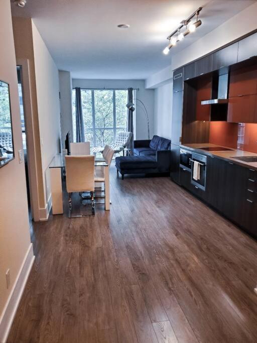 Апартаменти Toronto Lofts Екстер'єр фото