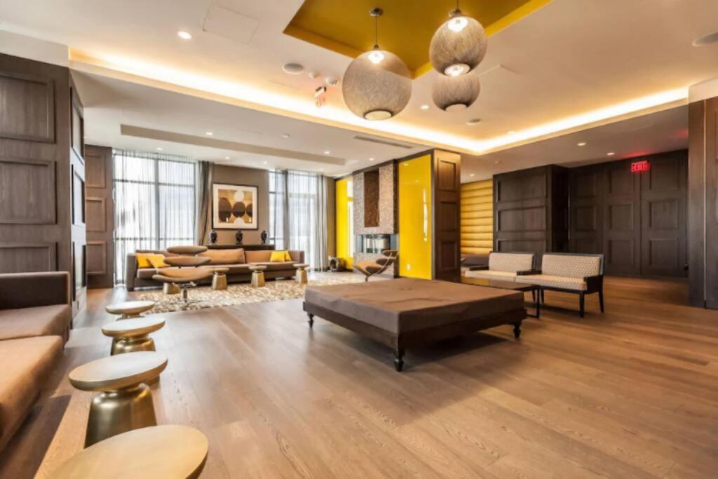 Апартаменти Toronto Lofts Екстер'єр фото