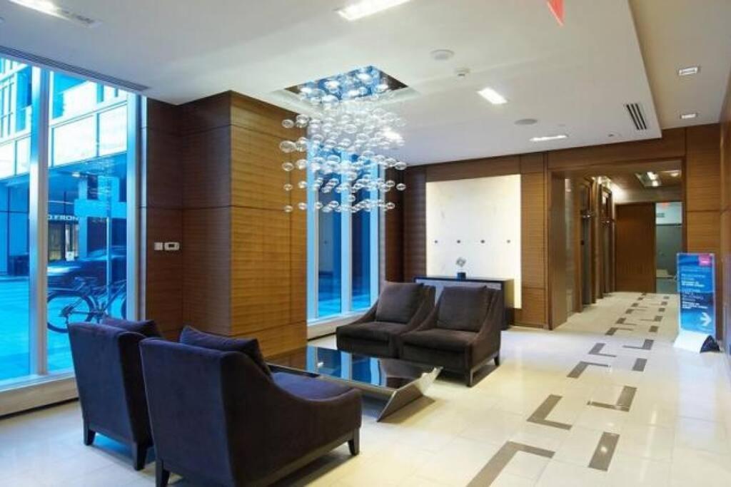 Апартаменти Toronto Lofts Екстер'єр фото