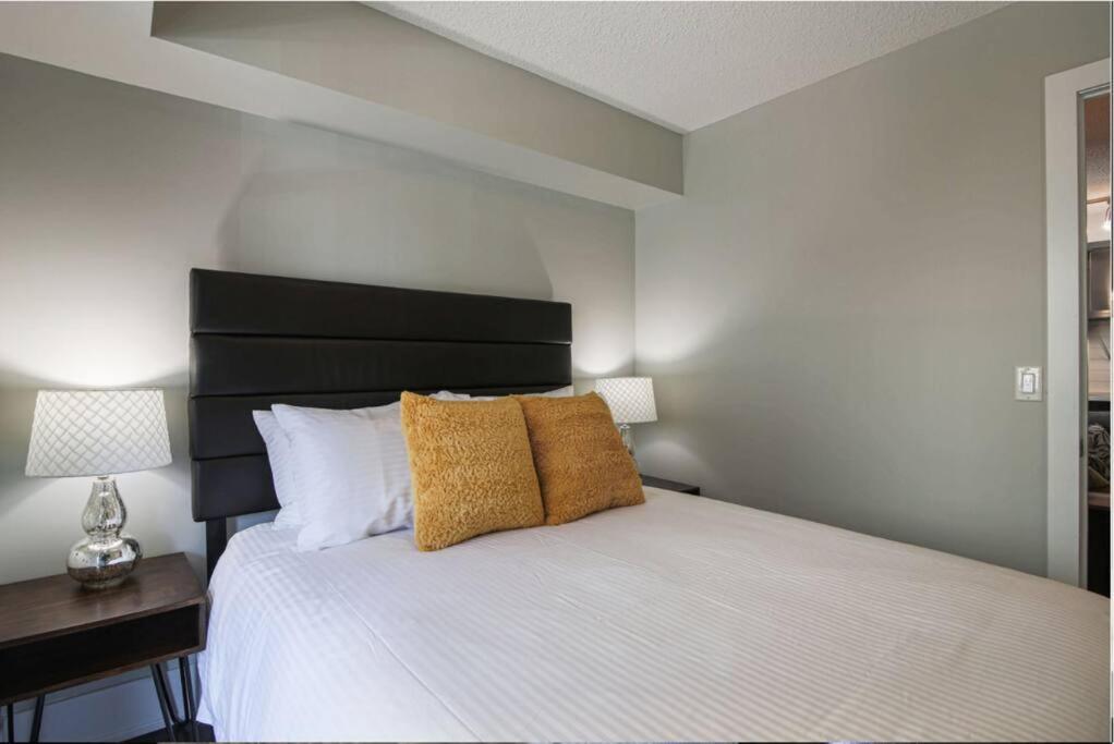 Апартаменти Toronto Lofts Екстер'єр фото